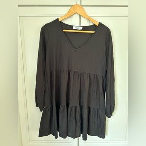 Carly Jean Los Angeles Long Sleeve Tiered Black Babydoll Dress, size Medium
